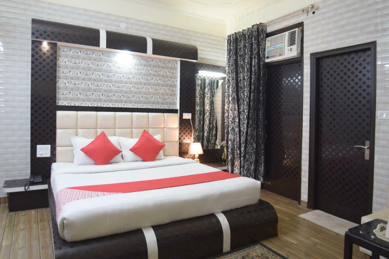 Oyo 5540 Etiler Hotel Katra  Exterior photo